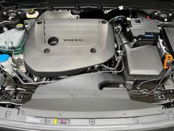 2025 Volvo XC40 Ultra B4 Dark