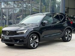 2025 Volvo XC40 Ultra B4 Dark