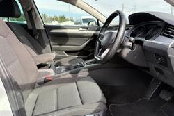 2022 Volkswagen Passat 140TSI Business