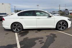 2022 Volkswagen Passat 140TSI Business