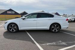 2022 Volkswagen Passat 140TSI Business