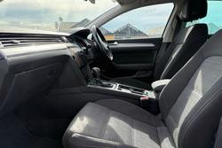 2022 Volkswagen Passat 140TSI Business