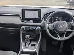 2024 Toyota RAV4 GXL