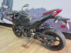 2021 Kawasaki Z400 RED
