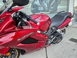 2009 Honda VFR800F (VFR800Fi) Red