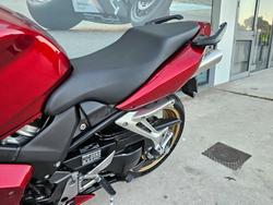 2009 Honda VFR800F (VFR800Fi) Red