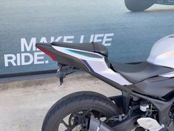 2025 Yamaha YZF-R3 White