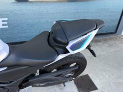 2025 Yamaha YZF-R3 White
