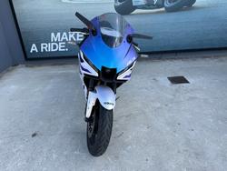 2025 Yamaha YZF-R3 White