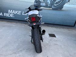 2025 Yamaha YZF-R3 White