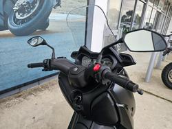 2022 Yamaha XMAX 300 (CZD300A) Black