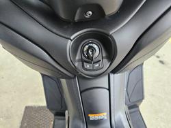 2022 Yamaha XMAX 300 (CZD300A) Black