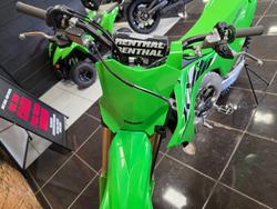 2025 Kawasaki KX450 LIME GREEN