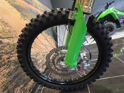 2025 Kawasaki KX450 LIME GREEN