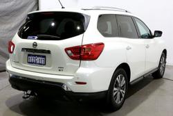 2019 Nissan Pathfinder ST
