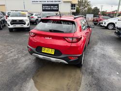 2024 KIA STONIC S