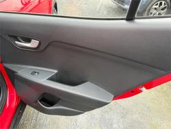 2024 KIA STONIC S
