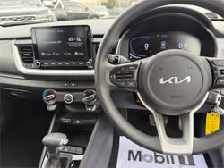 2024 KIA STONIC S