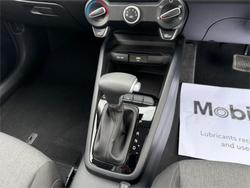 2024 KIA STONIC S