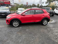 2024 KIA STONIC S