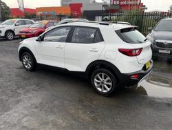 2024 KIA STONIC S