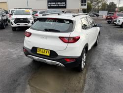 2024 KIA STONIC S