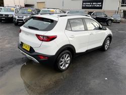 2024 KIA STONIC S