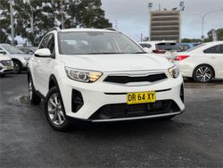 2024 KIA STONIC S