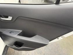 2024 KIA STONIC S