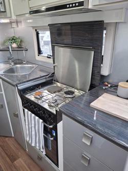 2015 Traveller Utopia