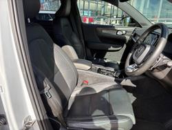 2019 Volvo XC40 T5 R-Design