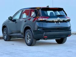 2026 Nissan X-TRAIL ST