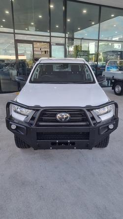 2022 Toyota Hilux SR