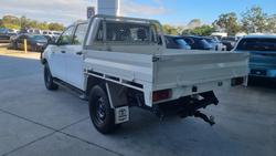 2022 Toyota Hilux SR