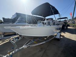 2026 QUINTREX 420 Renegade SC