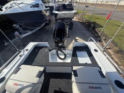 2026 QUINTREX 420 Renegade SC