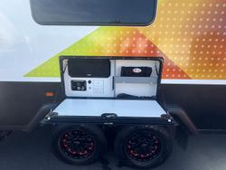 2025 Vecto Caravans Crossborder 20' ( 6.0M )