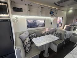 2025 Vecto Caravans Crossborder 20' ( 6.0M )