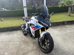 2025 BMW R 1300 RS Performance