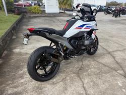 2025 BMW R 1300 RS Performance