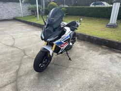 2025 BMW R 1300 RS Performance