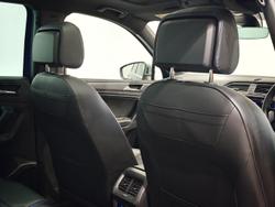 2023 Volkswagen Tiguan R