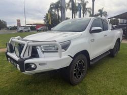 2022 Toyota Hilux SR5