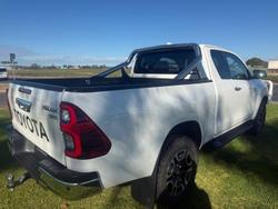 2022 Toyota Hilux SR5