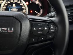 2024 Isuzu D-MAX BLADE