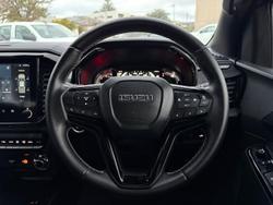 2024 Isuzu D-MAX BLADE