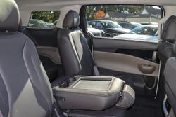 2025 Kia Carnival GT-Line HEV