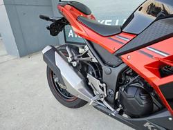Kawasaki 2013 Kawasaki EX300 Orange
