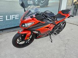 Kawasaki 2013 Kawasaki EX300 Orange