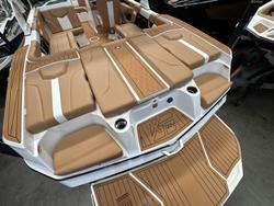 2026 MasterCraft XT22 T